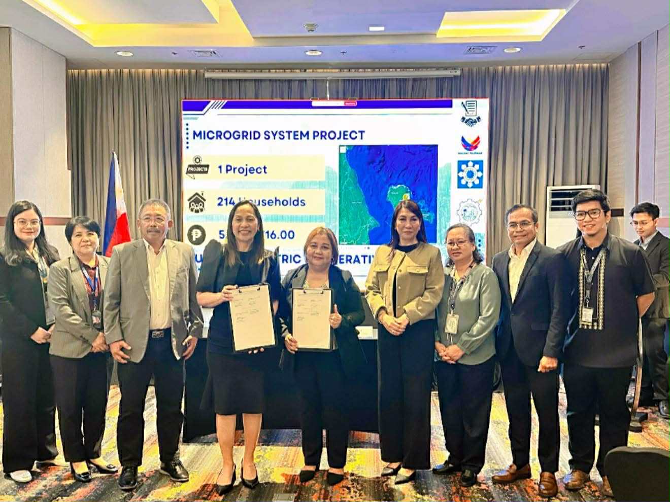 214 Kabahayan sa Burdeos, Quezon, Mapapailawan sa Pamamagitan ng Microgrid Project ng DOE at QUEZELCO II